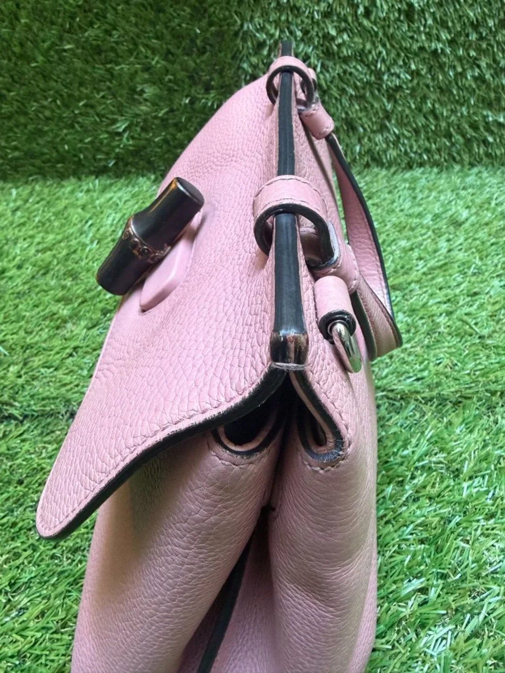 Gucci Small Leather Bamboo Daily Satchel in Pink